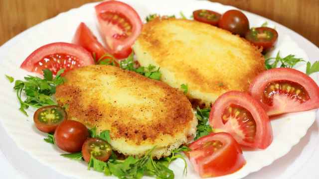 Котлеты из картофеля с печеночной начинкой