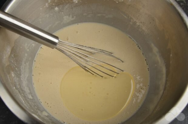 Сырные блины с укропом
