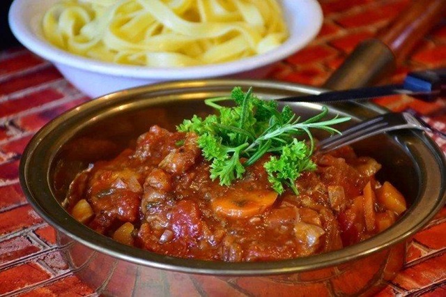 Горячее из мяса со спагетти0