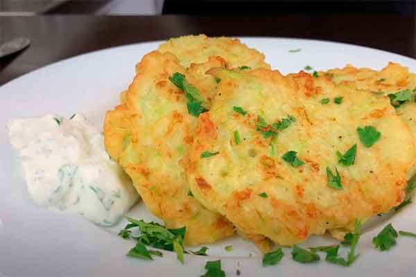Кабачковые драники в хрустящей сырной корочке0