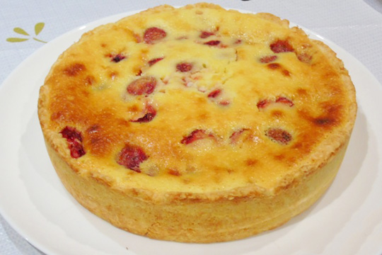 Пирог с клубникой6