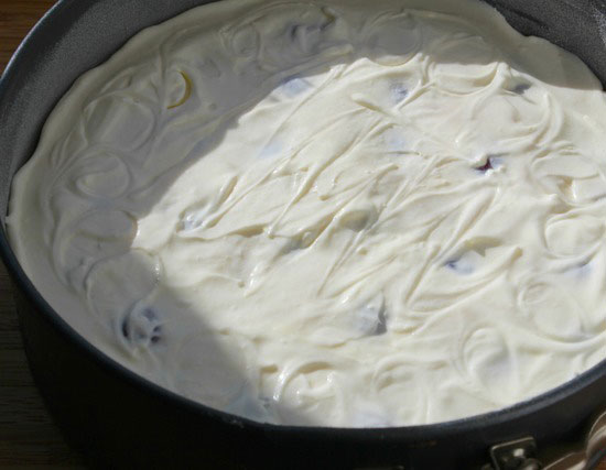 Нереально вкусная запеканка с черешней (вишней)3