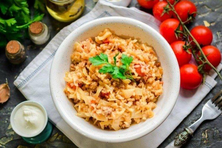 10 простых рецептов тушеной капусты с мясом4