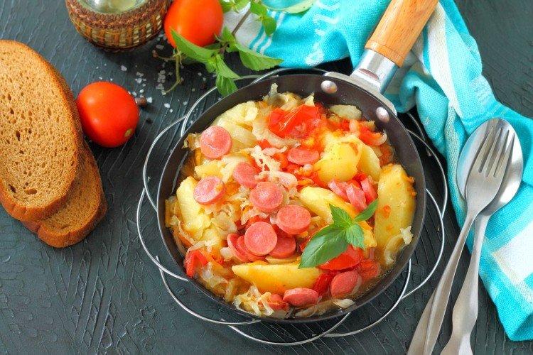 10 роскошных рецептов тушеной капусты с сосисками2