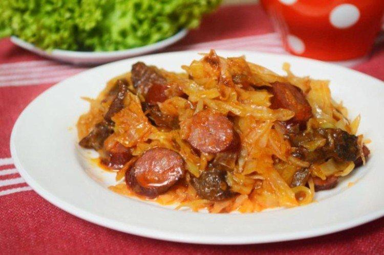 10 роскошных рецептов тушеной капусты с сосисками3